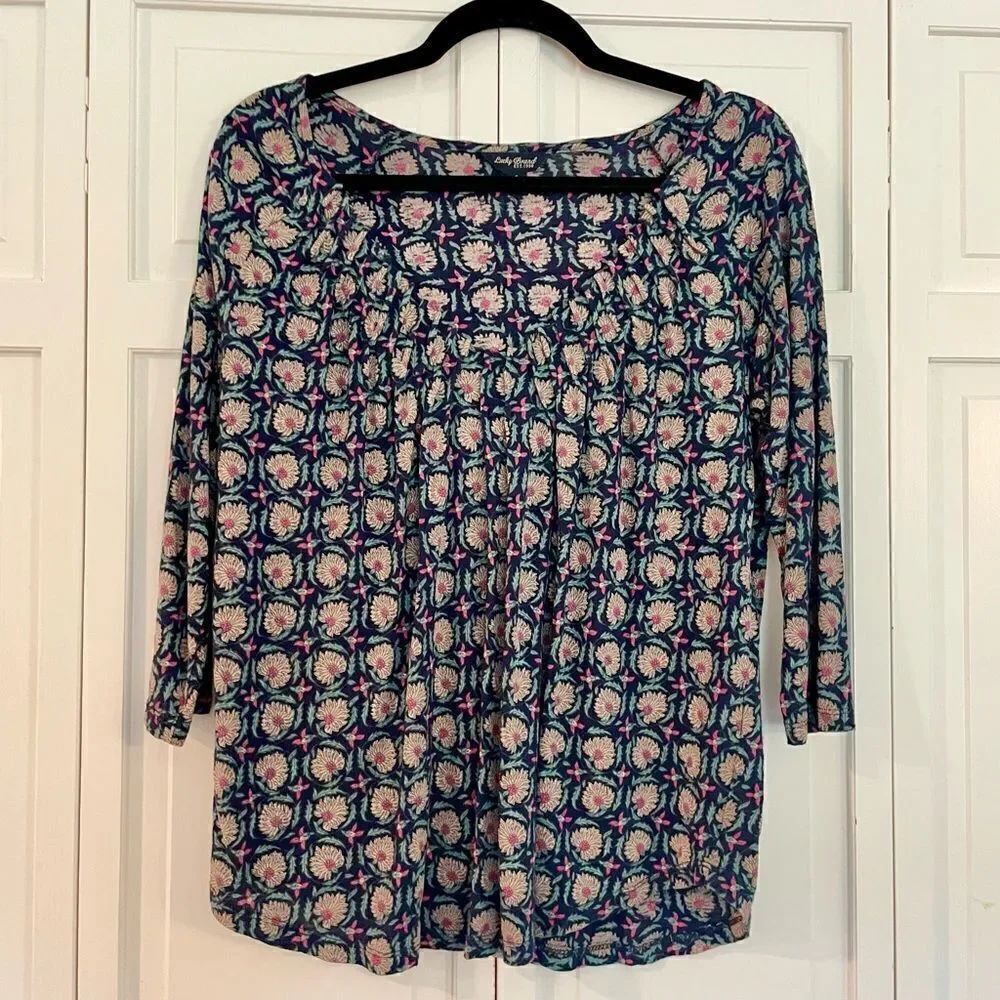 Lucky brand floral printed vneck top size small